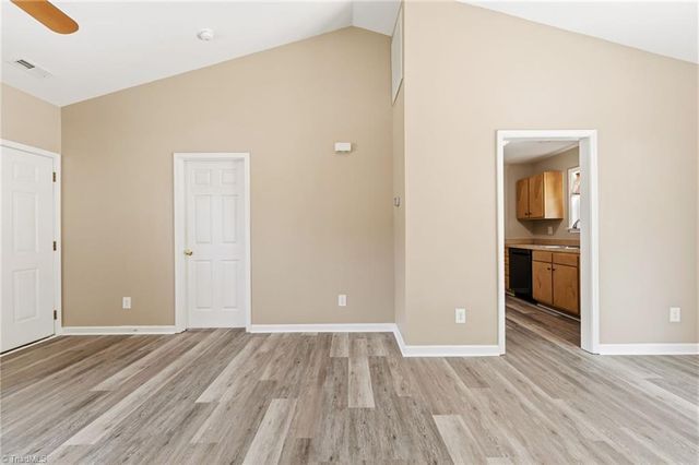 3433 Tinley Park Drive, Winston-salem, NC 27107