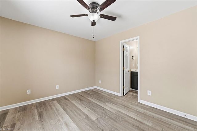 3433 Tinley Park Drive, Winston-salem, NC 27107