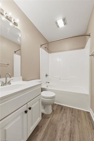 3433 Tinley Park Drive, Winston-salem, NC 27107