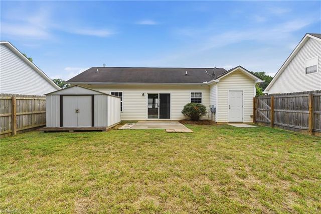 3433 Tinley Park Drive, Winston-salem, NC 27107