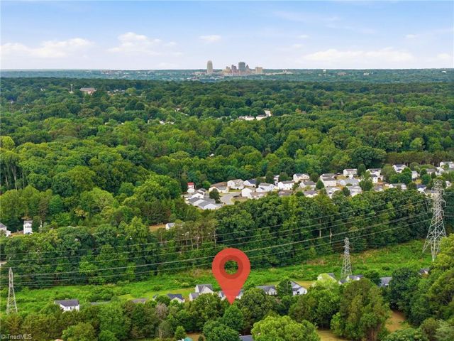3433 Tinley Park Drive, Winston-salem, NC 27107