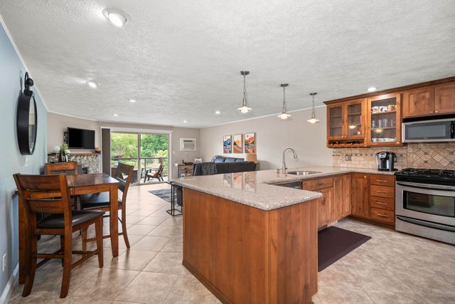 311 S Shoreline Dr, Liberty Lake, WA 99019