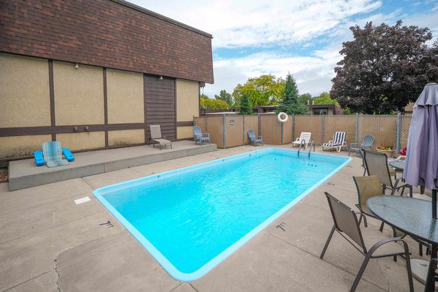 311 S Shoreline Dr, Liberty Lake, WA 99019