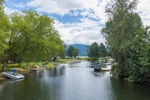 311 S Shoreline Dr, Liberty Lake, WA 99019