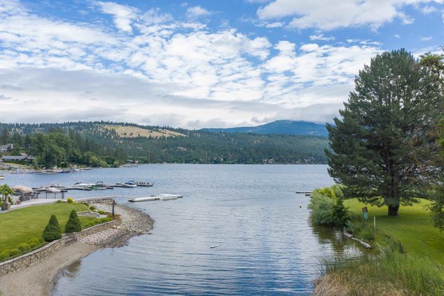 311 S Shoreline Dr, Liberty Lake, WA 99019