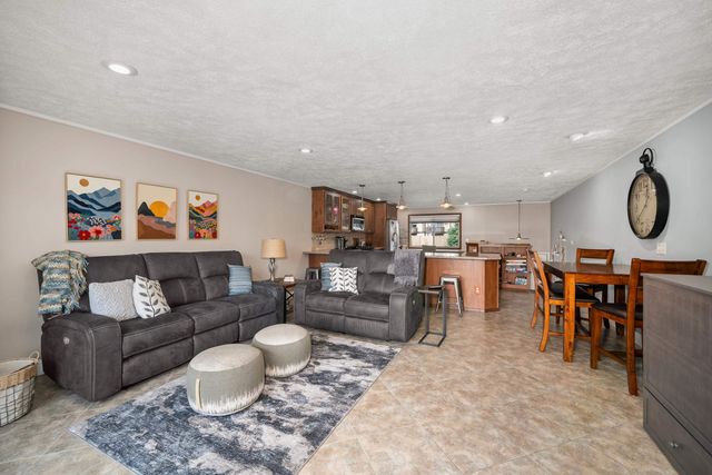 311 S Shoreline Dr, Liberty Lake, WA 99019