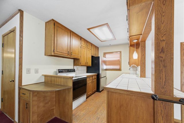 2562 S Minnesota Ave, Wichita, KS 67216