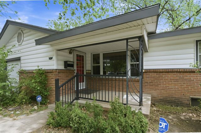 2562 S Minnesota Ave, Wichita, KS 67216