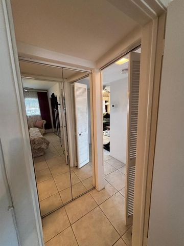 100 SE 6th Avenue 303, Pompano Beach, FL 33060