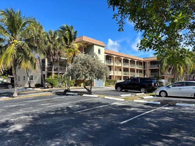 100 SE 6th Avenue 303, Pompano Beach, FL 33060