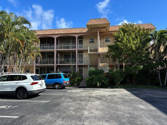 100 SE 6th Avenue 303, Pompano Beach, FL 33060