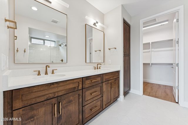 16667 W WHITTON Avenue, Goodyear, AZ 85395