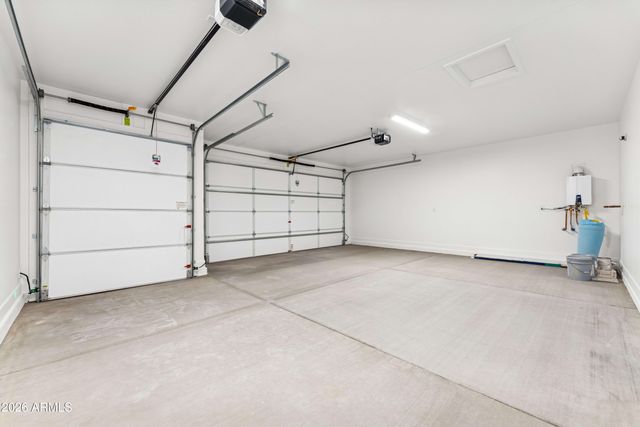 16667 W WHITTON Avenue, Goodyear, AZ 85395