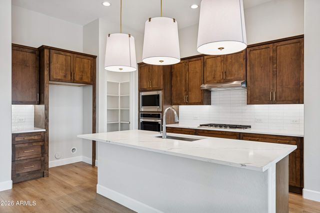 16667 W WHITTON Avenue, Goodyear, AZ 85395