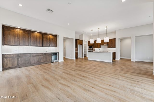 16667 W WHITTON Avenue, Goodyear, AZ 85395