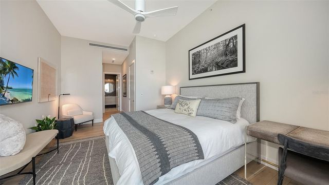 605 S GULFSTREAM AVENUE 12, Sarasota, FL 34236