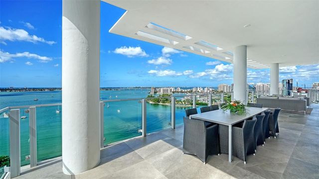 605 S GULFSTREAM AVENUE 12, Sarasota, FL 34236