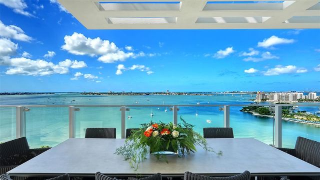 605 S GULFSTREAM AVENUE 12, Sarasota, FL 34236