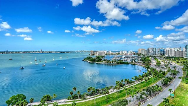 605 S GULFSTREAM AVENUE 12, Sarasota, FL 34236