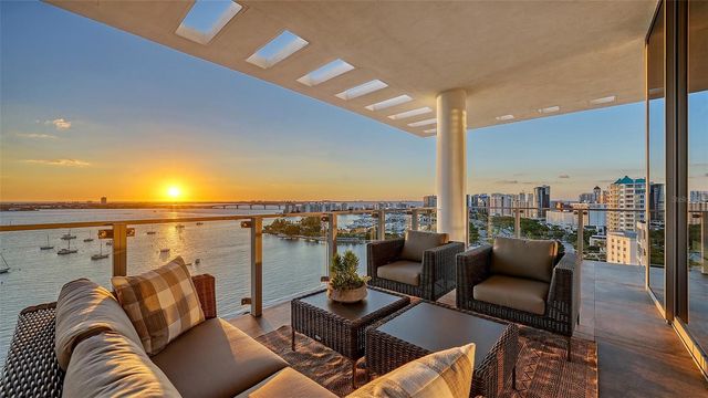 605 S GULFSTREAM AVENUE 12, Sarasota, FL 34236