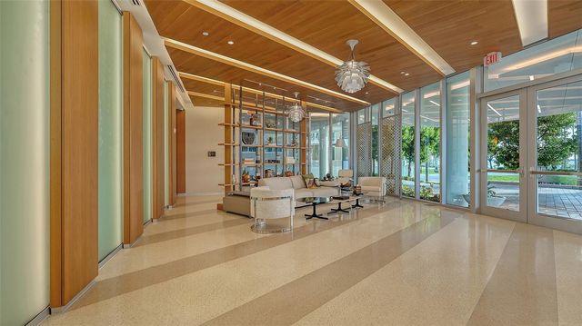 605 S GULFSTREAM AVENUE 12, Sarasota, FL 34236