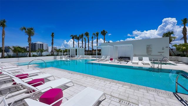 605 S GULFSTREAM AVENUE 12, Sarasota, FL 34236