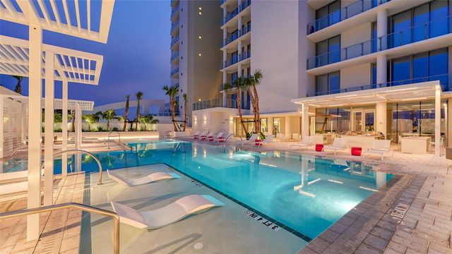 605 S GULFSTREAM AVENUE 12, Sarasota, FL 34236