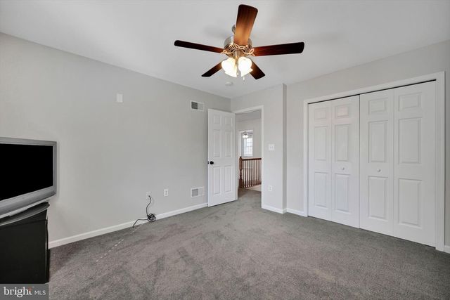 24 ROCKDALE DR, Seven Valleys, PA 17360