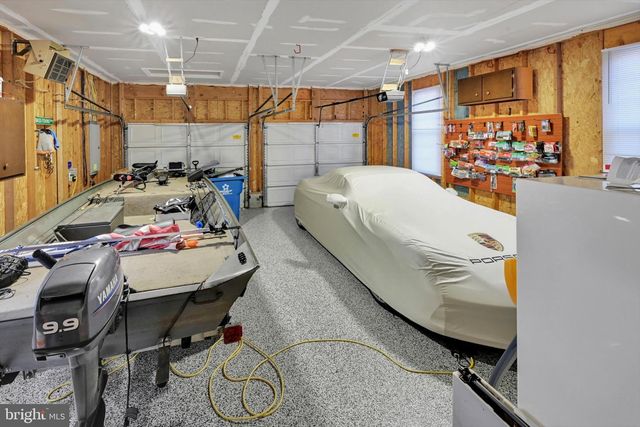 24 ROCKDALE DR, Seven Valleys, PA 17360