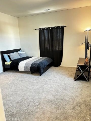 11982 Beverly Glen, Victorville, CA 92392