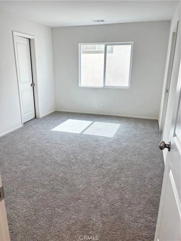 11982 Beverly Glen, Victorville, CA 92392