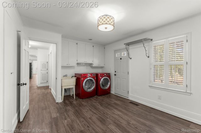 22238 Harlan Drive, Grosse Ile Township, MI 48138