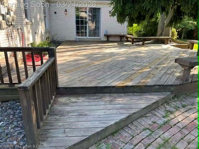 22238 Harlan Drive, Grosse Ile Township, MI 48138