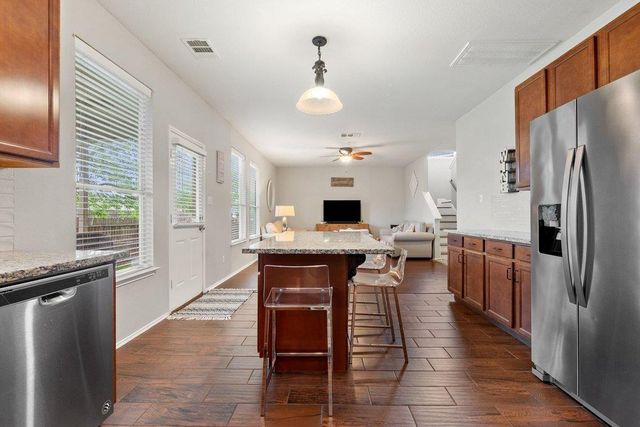 140 Wolfberry PATH, Buda, TX 78610