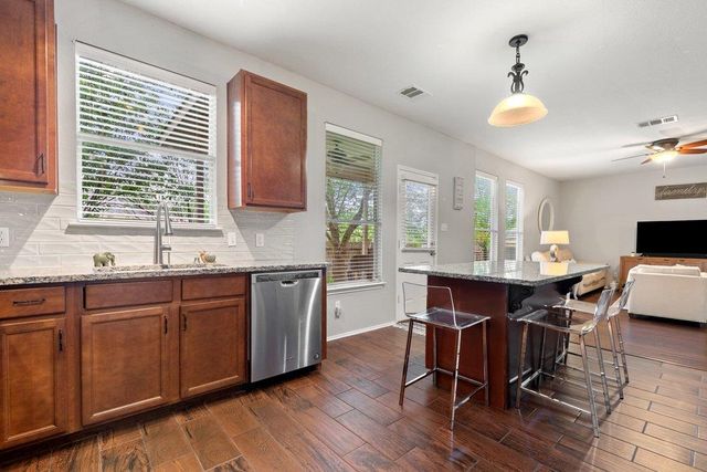 140 Wolfberry PATH, Buda, TX 78610