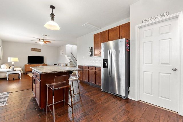 140 Wolfberry PATH, Buda, TX 78610