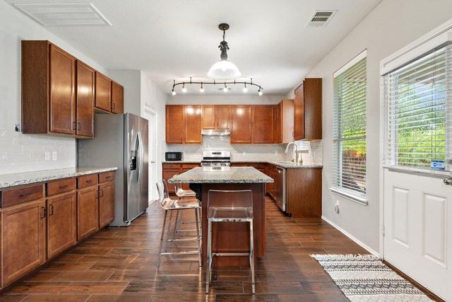 140 Wolfberry PATH, Buda, TX 78610