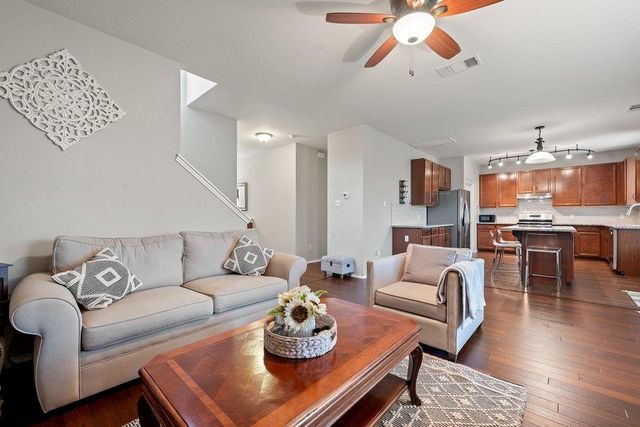 140 Wolfberry PATH, Buda, TX 78610