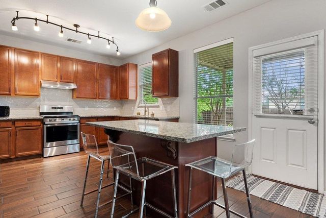 140 Wolfberry PATH, Buda, TX 78610