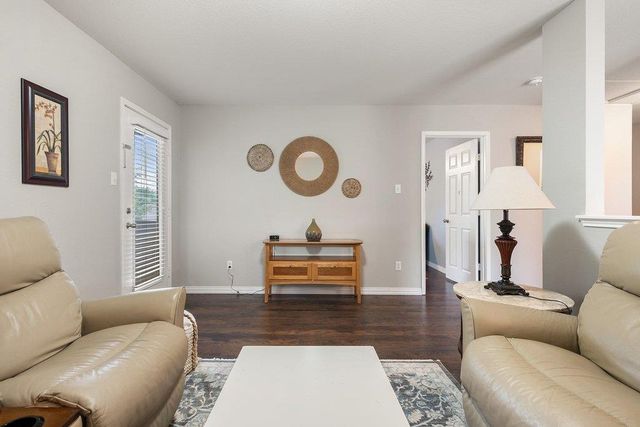 140 Wolfberry PATH, Buda, TX 78610