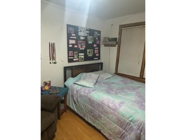 110 E HOFMAN STREET, Cecil, WI 54111