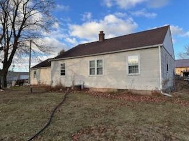 110 E HOFMAN STREET, Cecil, WI 54111