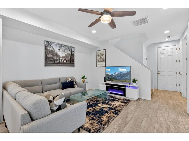 12314 Hayloft Ln, Thornton, CO 80241