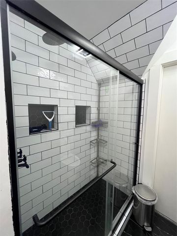 11966 White Oak Landing, Conroe, TX 77385