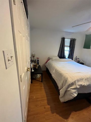 11966 White Oak Landing, Conroe, TX 77385