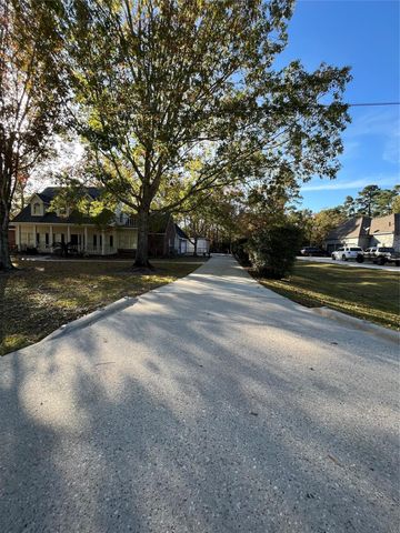 11966 White Oak Landing, Conroe, TX 77385