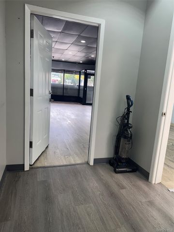 10401 Northern Blvd, Corona, NY 11368