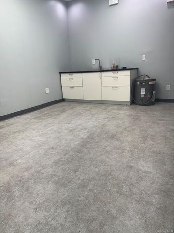 10401 Northern Blvd, Corona, NY 11368