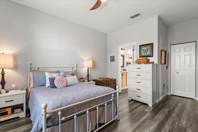 5060 BALLARK STREET, Mount Dora, FL 32757