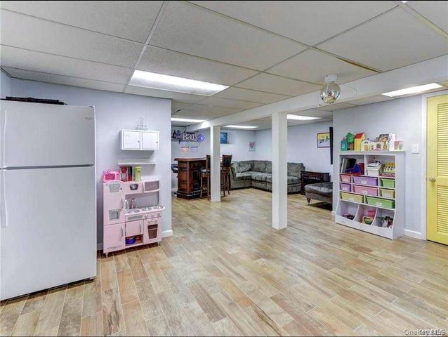 15 Manors Drive, Jericho, NY 11753